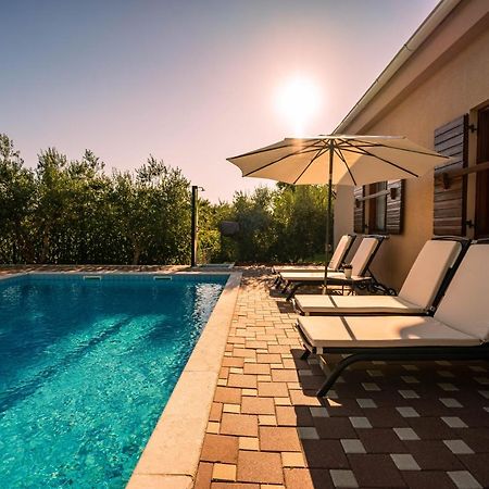 Apartman Nino Πούλα Εξωτερικό φωτογραφία