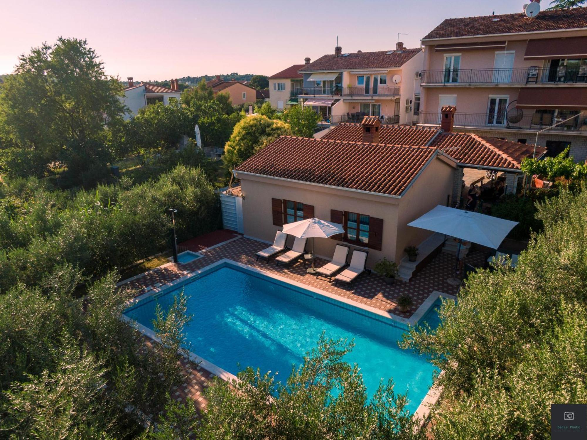 Apartman Nino Πούλα Εξωτερικό φωτογραφία